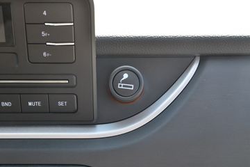 Ծ�� ����S80 95���� 4X2 3.05����ж��(����)(SH3043PEDBNZ3)ͼƬ