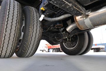 Ծ�� ����S80 95���� 4X2 3.05����ж��(����)(SH3043PEDBNZ3)ͼƬ