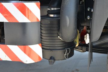 Ծ�� ����S80 95���� 4X2 3.05����ж��(����)(SH3043PEDBNZ3)ͼƬ