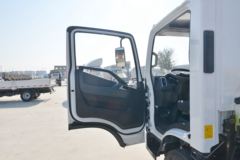 跃进 超越C300 130马力 4.2米单排栏板轻卡(国六)(SH1043ZFDCWZ4)