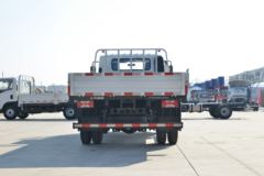 跃进 超越C300 150马力 4.2米单排栏板轻卡(国六)(SH1043ZFDDMZ)