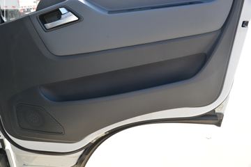 Ծ�� ��ԽC300 150���� 4.2�׵��������Ῠ(����)(SH1043ZFDDMZ)ͼƬ