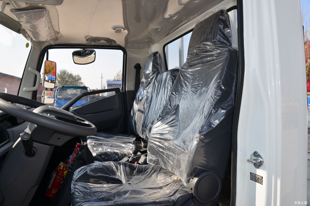 Ծ�� ��ԽC300 150���� 4.2�׵��������Ῠ(����)(SH1043ZFDDMZ)��ʻ��                                               