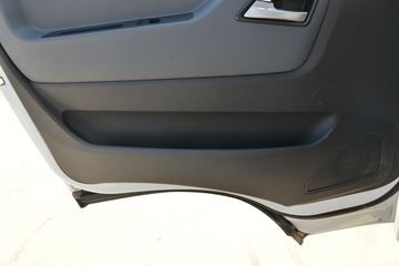 Ծ�� ��ԽC300 150���� 4.2�׵��������Ῠ(����)(SH1043ZFDDMZ)ͼƬ