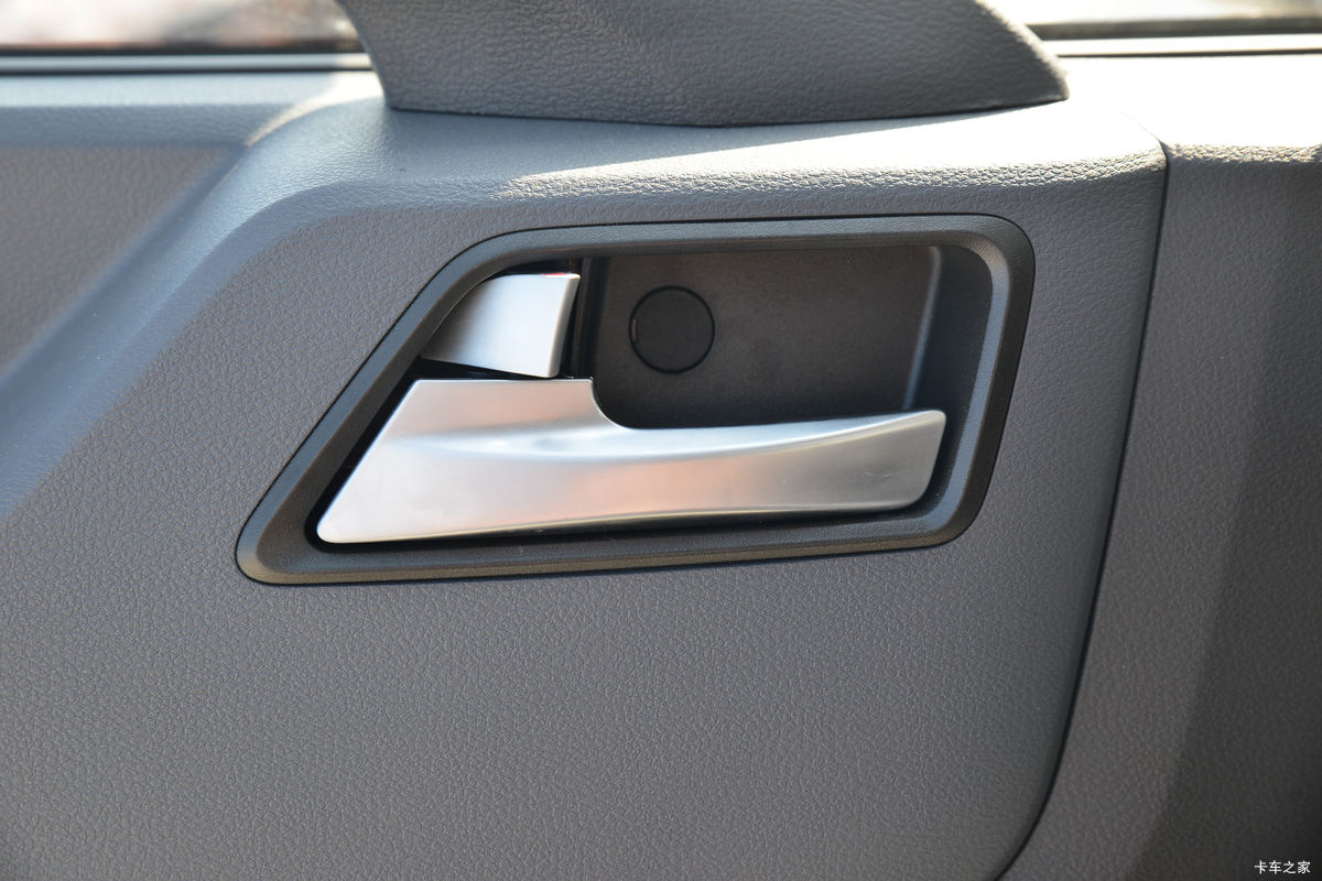 Ծ�� ��ԽC300 150���� 4.2�׵��������Ῠ(����)(SH1043ZFDDMZ)��ʻ��                                               