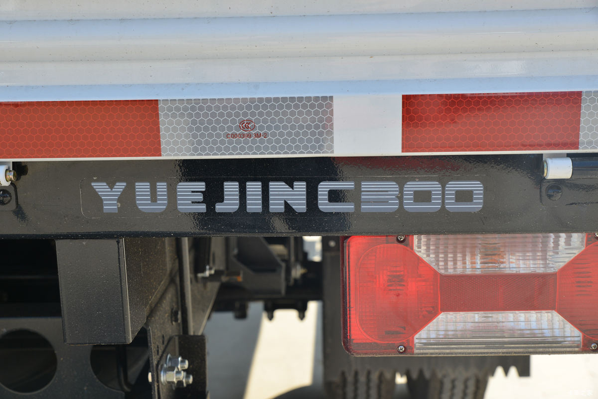 Ծ�� ��ԽC300 150���� 4.2�׵��������Ῠ(����)(SH1043ZFDDMZ)��װ                                                