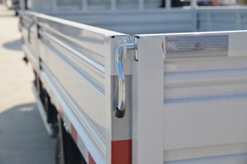 Ծ�� ��ԽC300 150���� 4.2�׵��������Ῠ(����)(SH1043ZFDDMZ)ͼƬ