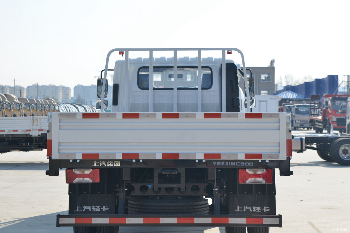 Ծ�� ��ԽC300 150���� 4.2�׵��������Ῠ(����)(SH1043ZFDDMZ)��װ                                                