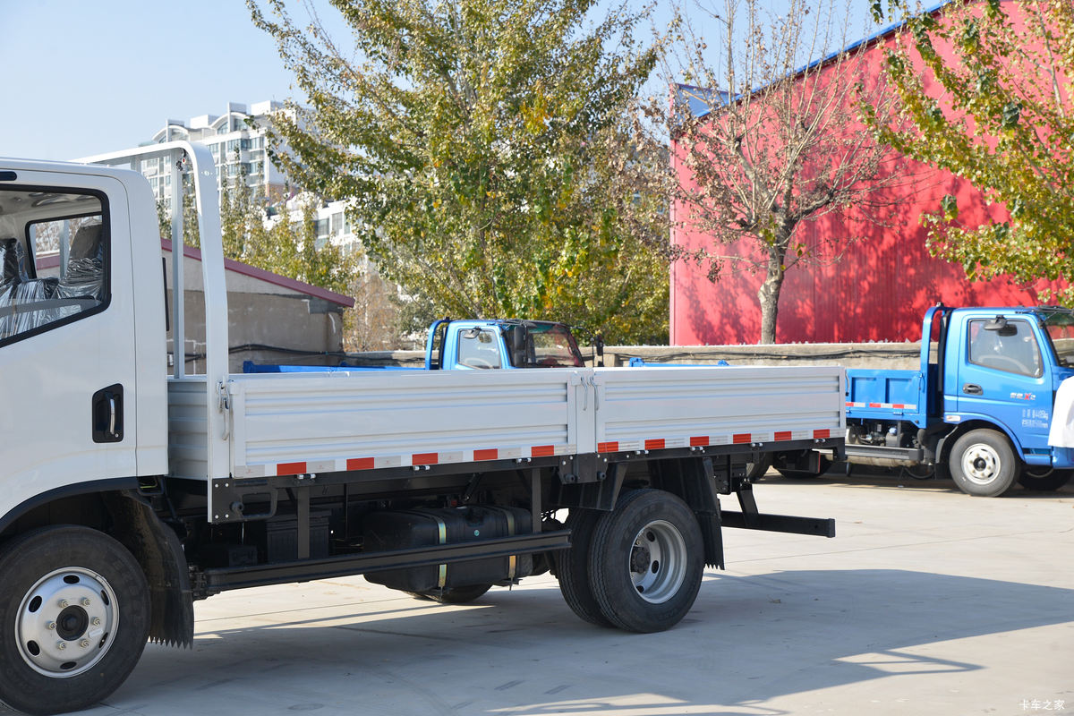 Ծ�� ��ԽC300 150���� 4.2�׵��������Ῠ(����)(SH1043ZFDDMZ)��װ                                                