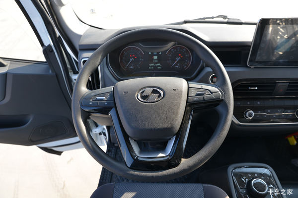 上汽轻卡无锡直营店 超越H系列自动挡/手动挡优惠促销