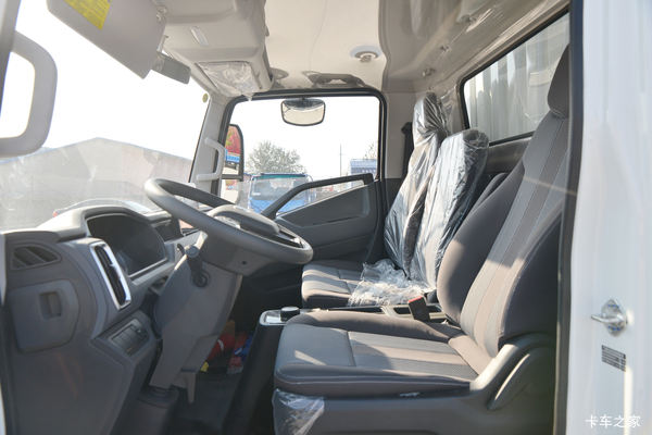 上汽轻卡无锡直营店 悦享价值 如7而至 三轮车置换大酬宾