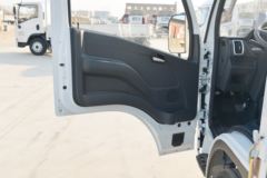 跃进 福星S80 1.5L 113马力 汽油 3.65米单排栏板小卡(SH1033PEGCNZ)