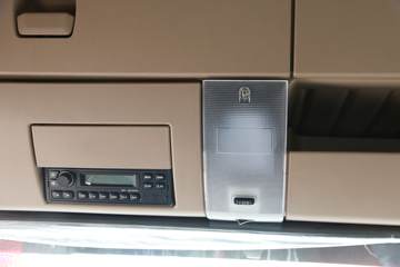 �й����� HOWO TX�ؿ� 460���� 6X4 ǣ����(����)ͼƬ