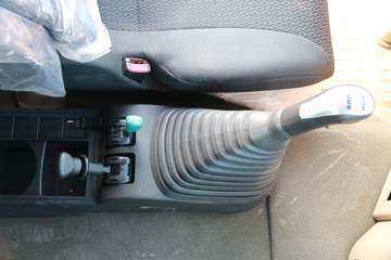 �й����� HOWO TX�ؿ� 460���� 6X4 ǣ����(����)ͼƬ