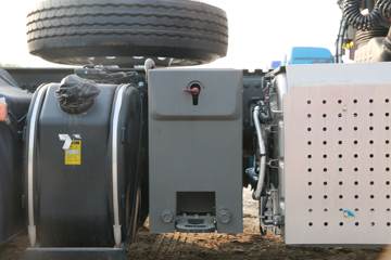 �й����� HOWO TX�ؿ� 460���� 6X4 ǣ����(����)ͼƬ