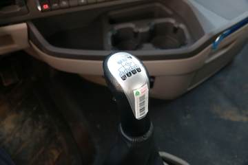 �й����� HOWO Max�ؿ� 480���� 6X4ǣ����(����)ͼƬ