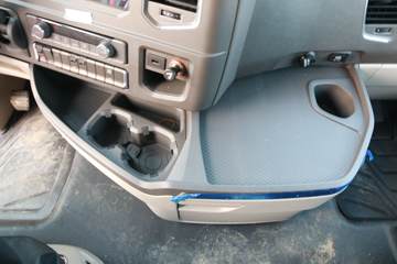 �й����� HOWO Max�ؿ� 480���� 6X4ǣ����(����)ͼƬ