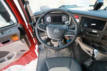 �й����� HOWO Max�ؿ� 480���� 6X4ǣ����(����)ͼƬ