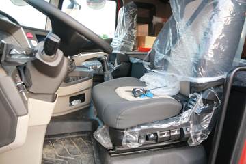 �й����� HOWO Max�ؿ� 480���� 6X4ǣ����(����)ͼƬ