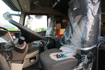 �й����� HOWO Max�ؿ� 480���� 6X4ǣ����(����)ͼƬ