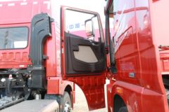 青岛解放 JH6重卡 领航版2.0 560马力 6X4牵引车(国六)(带液力缓速器)(CA4259P25K2T1E6A80)