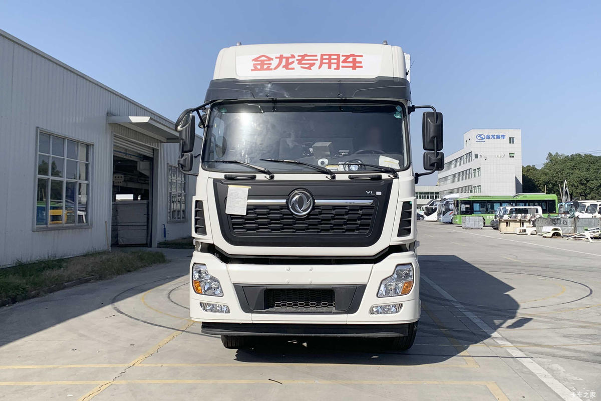 东风商用车 天龙VL 350马力 8X4 畜禽运输车(金龙牌)