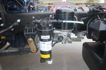 йHOWO ͳ˧ 130 4.15׵ʽῨ()(ZZ5047XXYF3215F145)ͼƬ