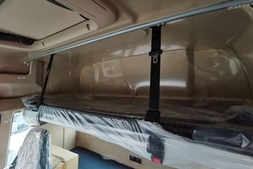 �й����� HOWO TX 290���� 6X2 9.52����������ʽ�ػ���(����)(ZZ5257XYKN56CGF1)ͼƬ