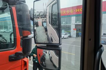 �й����� HOWO TX 290���� 6X2 9.52����������ʽ�ػ���(����)(ZZ5257XYKN56CGF1)ͼƬ