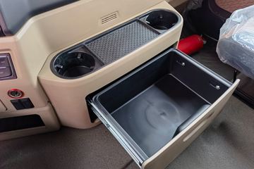 �й����� HOWO TX 290���� 6X2 9.52����������ʽ�ػ���(����)(ZZ5257XYKN56CGF1)ͼƬ