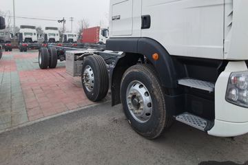 �й����� HOWO TX 290���� 6X2 9.52����������ʽ�ػ���(����)(ZZ5257XYKN56CGF1)ͼƬ
