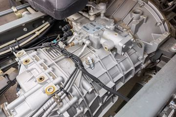 �й����� HOWO TX 290���� 6X2 9.52����������ʽ�ػ���(����)(ZZ5257XYKN56CGF1)ͼƬ