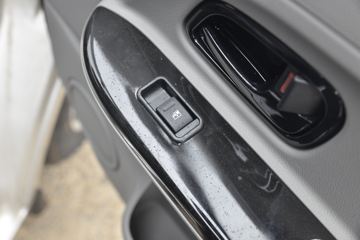 ���� ��� 1.6L 122���� ���� 3.5�׵�����ʽ΢��(����)(KMC5033XXYQ360D6)ͼƬ