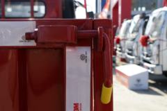 福田 奥铃新捷运 156马力 4.17米单排栏板轻卡(BJ1048V9JBA-A1)