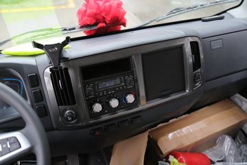 ��� J6F 4.5T 4.16�׵��Ŵ��綯��ʽ�Ῠ(Һɲ)(CA5040XXYP40L3BEVA84)98.04kWhͼƬ