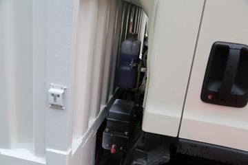 ��� J6F 4.5T 4.16�׵��Ŵ��綯��ʽ�Ῠ(Һɲ)(CA5040XXYP40L3BEVA84)98.04kWhͼƬ