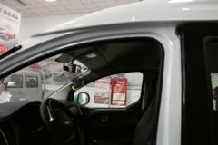 金杯 金海狮 2021款 旅行狮 150马力 2L 9座多用途乘用车