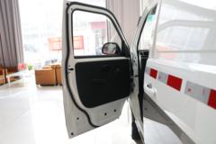 金杯 小海狮X30 2021款 财富型 102马力 1.5L 2座封闭货车(国六)