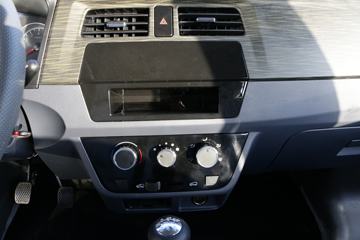 �� С��ʨX30 ������ 102���� 1.5L 5����ջ���ͼƬ