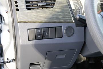 �� С��ʨX30 ������ 102���� 1.5L 5����ջ���ͼƬ