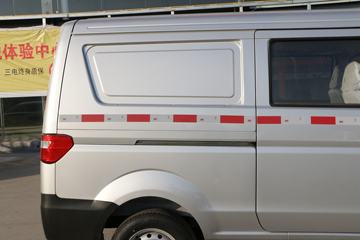 �� С��ʨX30 ������ 102���� 1.5L 5����ջ���ͼƬ