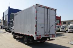 福田 奥铃新捷运 青春版 132马力 4.14米单排厢式轻卡(万里扬5档)(BJ5045XXY8JDA-AB1)