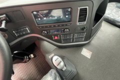 中国重汽成都商用车 豪沃V7-X 460马力 6X4 6.5米自卸车(国六)