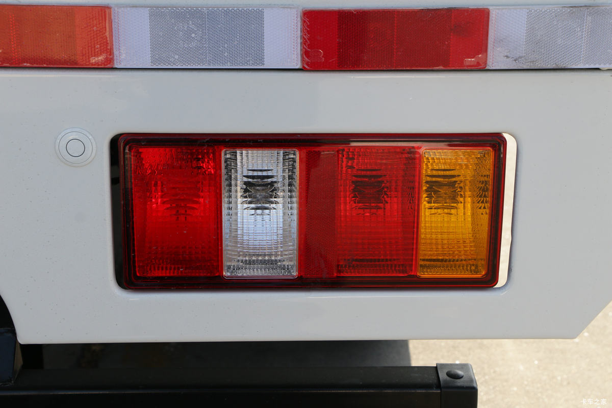 ���� ˳��խ�� 143���� 4.21�׵�����ʽ�Ῠ��װ                                                