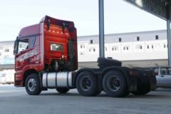 青岛解放 JH6重卡 质惠版 460马力 6X4牵引车(后桥435升级冲焊桥)(CA4250P26K2T1E6A80)