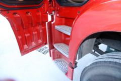 青岛解放 JH6重卡 质惠版 460马力 6X4牵引车(后桥435升级冲焊桥)(CA4250P26K2T1E6A80)