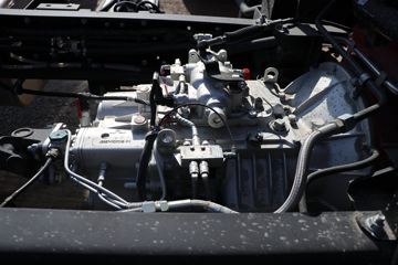 ���� ����˹Q9 195���� 4X2 6.8���Ű���������ʽ�ػ���(����)(HFC5181XYKB80K1E2S)ͼƬ