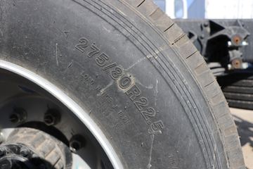 ���� ����˹Q9 195���� 4X2 6.8���Ű���������ʽ�ػ���(����)(HFC5181XYKB80K1E2S)ͼƬ