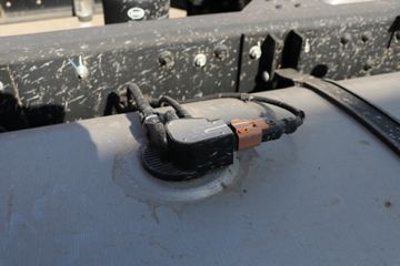 ���� ����˹Q9 195���� 4X2 6.8���Ű���������ʽ�ػ���(����)(HFC5181XYKB80K1E2S)ͼƬ