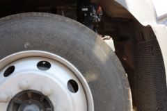 江淮 德沃斯Q9 195马力 4X2 6.8米排半翼开启厢式载货车(国六)(HFC5181XYKB80K1E2S)